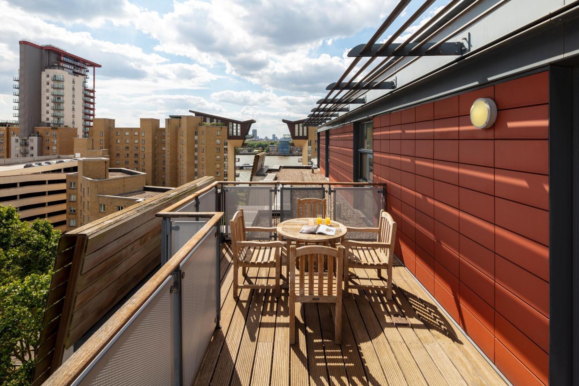 Marlin Canary Wharf London Exterior photo